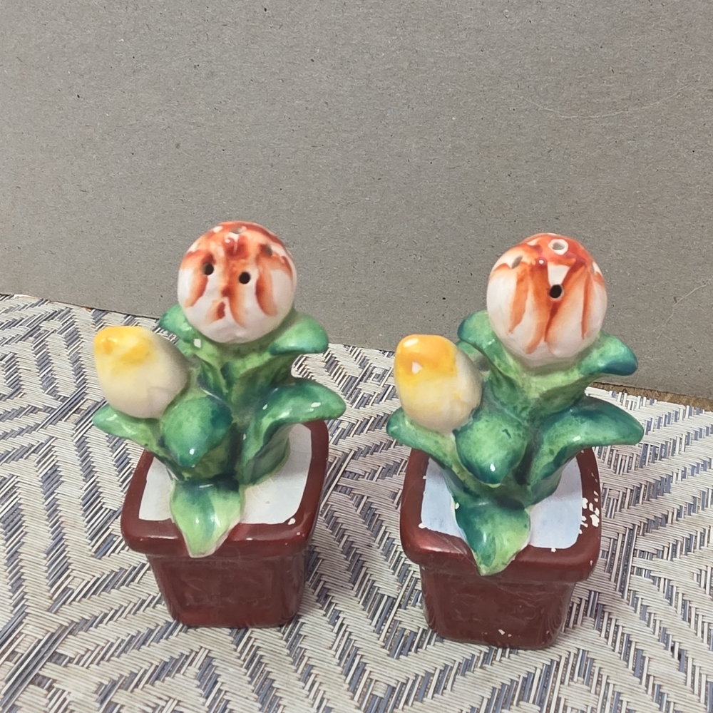 Vintage Tulip In Pot Plant Japan Ceramic